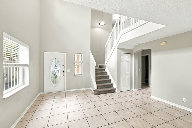 0/Mo, 3842 NW 63rd Ct Coconut Creek, FL 33073 Living Room View 2