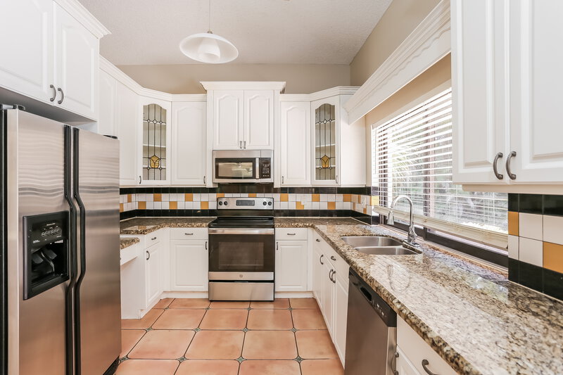 4,240/Mo, 6390 NW 47th Ct Coral Springs, FL 33067 Kitchen View