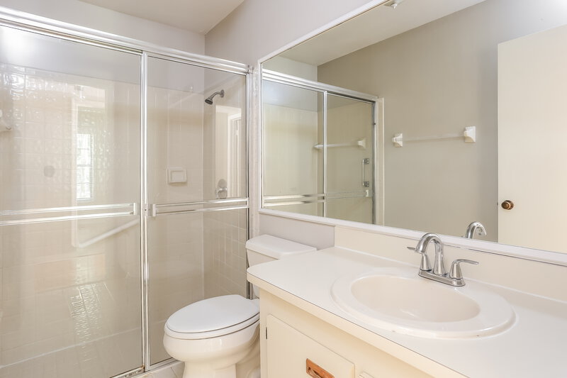 4,240/Mo, 6390 NW 47th Ct Coral Springs, FL 33067 Bathroom View 2