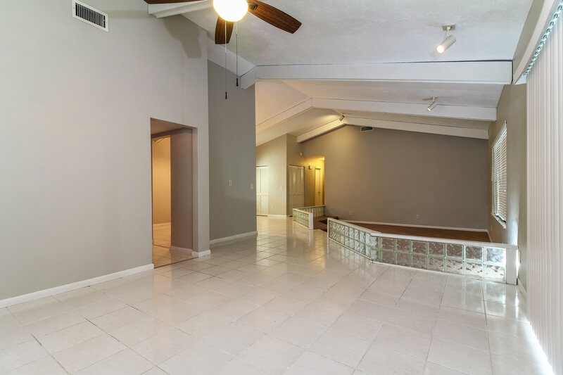 3,930/Mo, 5525 SW 118th Ave Cooper City, FL 33330 Living Room View