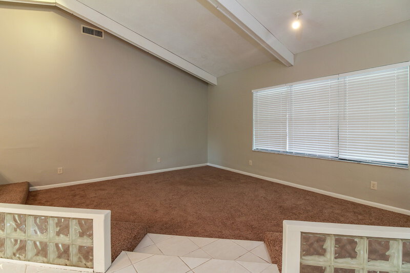 3,930/Mo, 5525 SW 118th Ave Cooper City, FL 33330 Living Room View 3