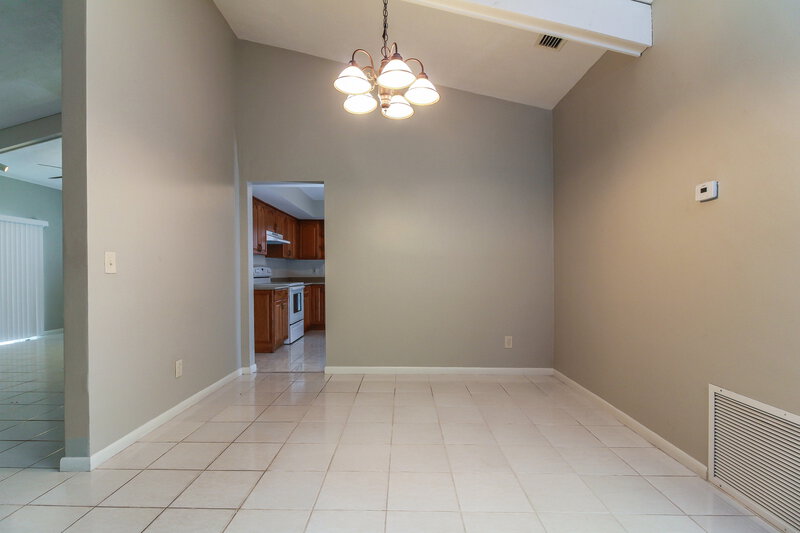 3,930/Mo, 5525 SW 118th Ave Cooper City, FL 33330 Dining Room View