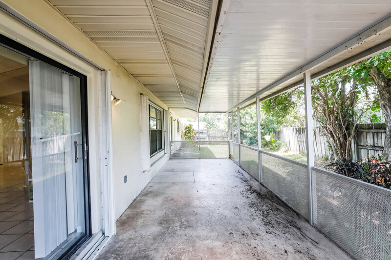 4,200/Mo, 5525 SW 118th Ave Cooper City, FL 33330 Sun Room View