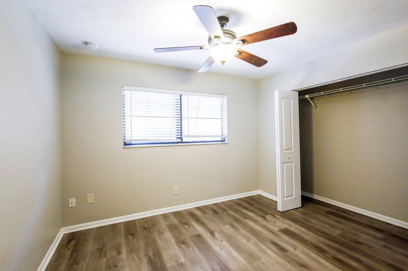 4,200/Mo, 5525 SW 118th Ave Cooper City, FL 33330 Bedroom View