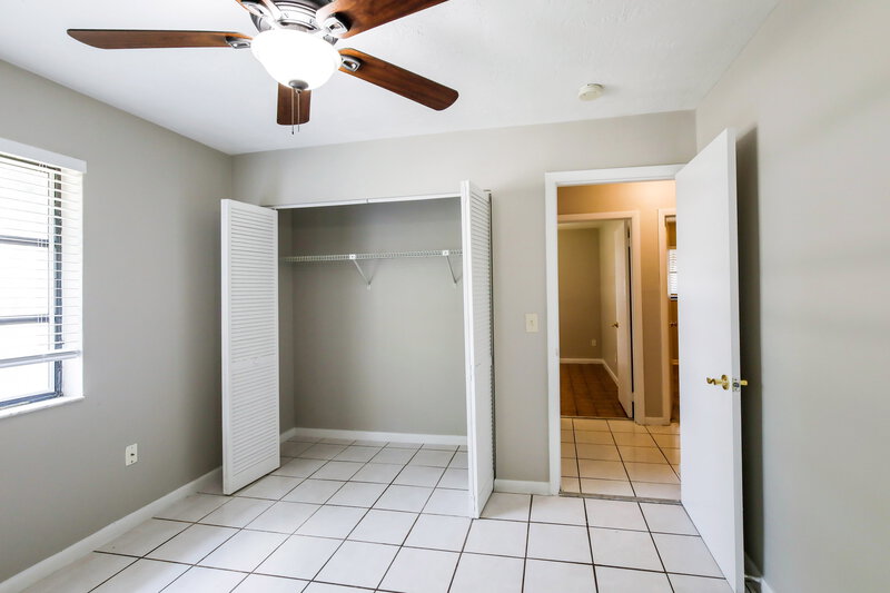 4,200/Mo, 5525 SW 118th Ave Cooper City, FL 33330 Bedroom View 2