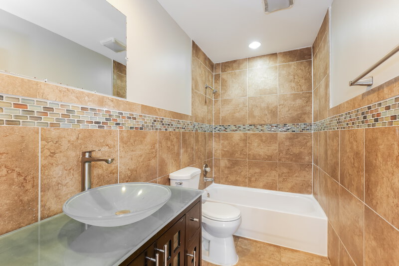 3,300/Mo, 9896 Liberty Ct Boca Raton, FL 33434 Bathroom View