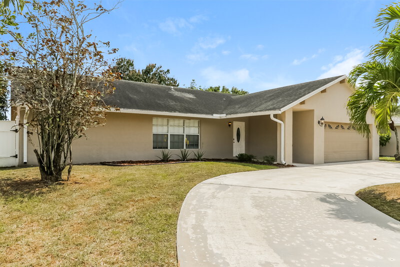 3,165/Mo, 255 Las Palmas St Royal Palm Beach, FL 33411 Front View 2