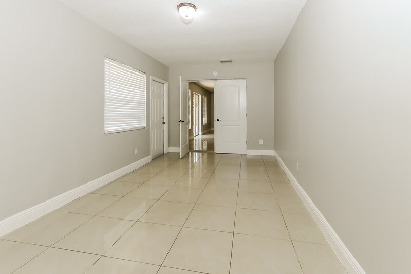 3,165/Mo, 255 Las Palmas St Royal Palm Beach, FL 33411 Living Room View 2