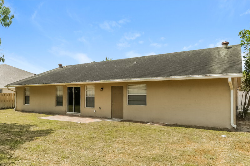 3,165/Mo, 255 Las Palmas St Royal Palm Beach, FL 33411 Rear View