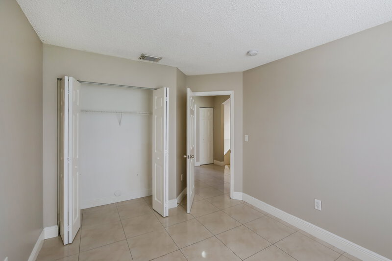 3,275/Mo, 4451 NW 61st Pl Coconut Creek, FL 33073 Bedroom View 2