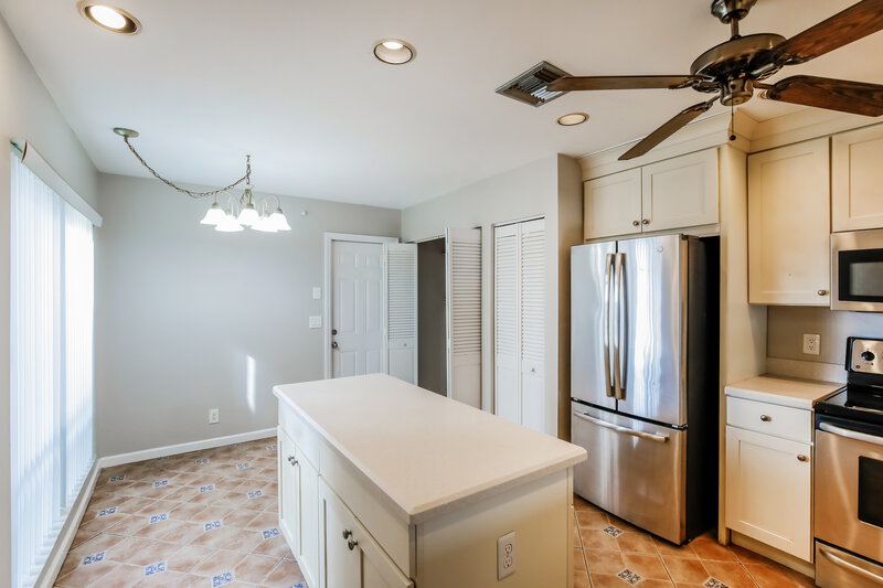 3,395/Mo, 4066 NW 1st Pl Deerfield Beach, FL 33442 Misc View 5