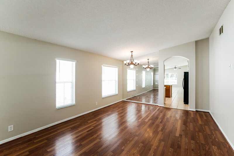 2,885/Mo, 1453 NW 208th Ter Pembroke Pines, FL 33029 Living Room View