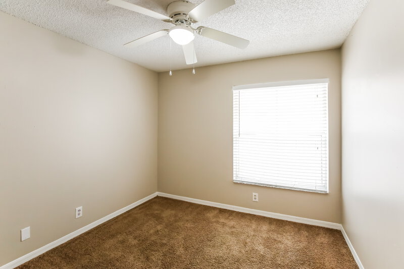 2,885/Mo, 1453 NW 208th Ter Pembroke Pines, FL 33029 Bedroom View