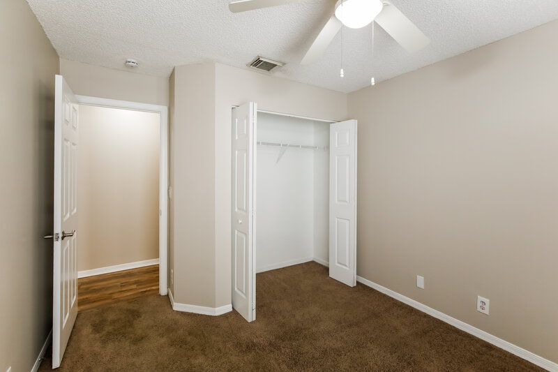 2,885/Mo, 1453 NW 208th Ter Pembroke Pines, FL 33029 Bedroom View 2