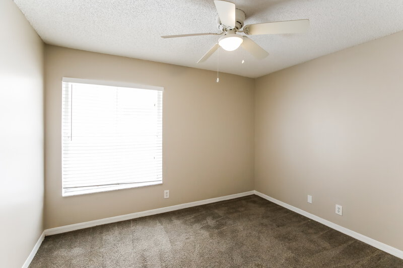 2,885/Mo, 1453 NW 208th Ter Pembroke Pines, FL 33029 Bedroom View 3