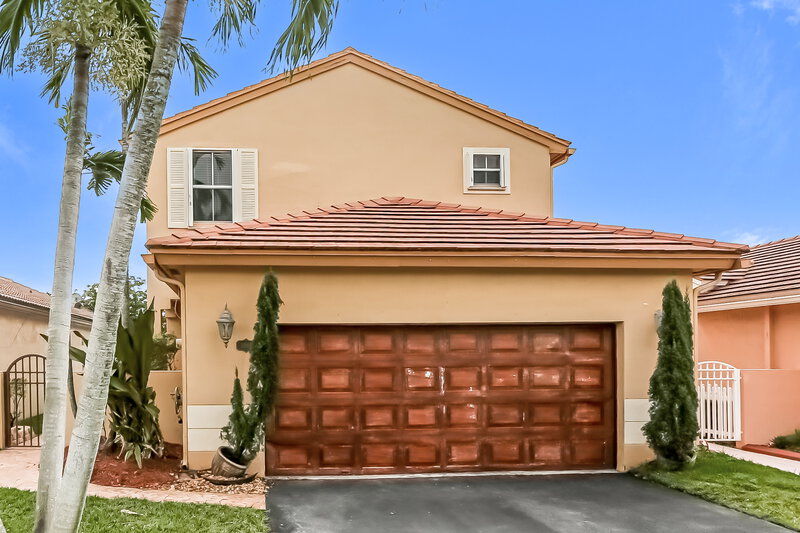 3,995/Mo, 1981 NW 190th Ave Pembroke Pines, FL 33029 External View