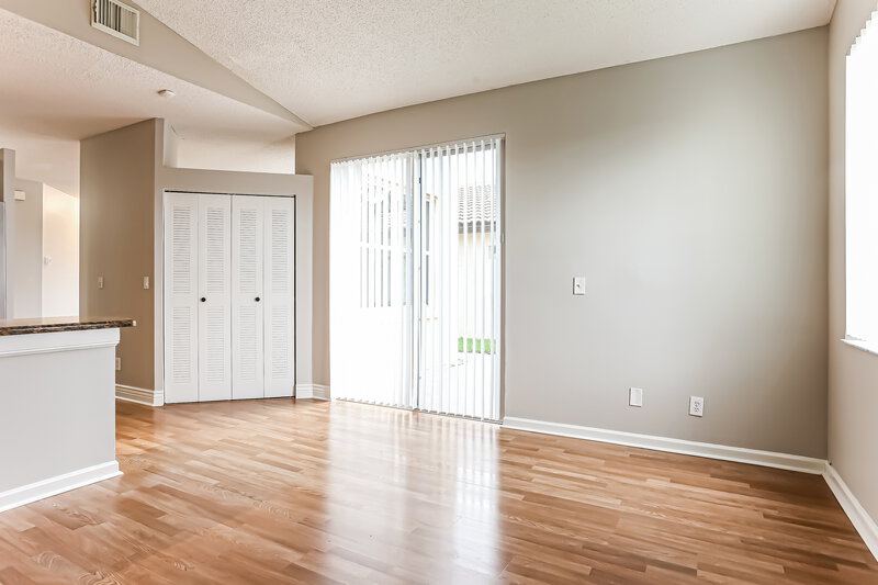 3,995/Mo, 1981 NW 190th Ave Pembroke Pines, FL 33029 Family Room View