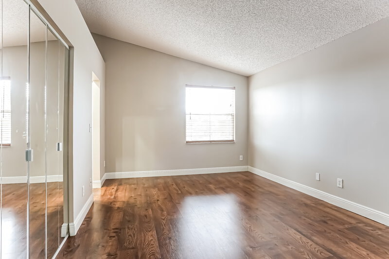 3,995/Mo, 1981 NW 190th Ave Pembroke Pines, FL 33029 Bedroom View 2