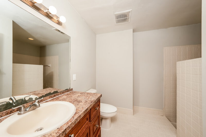 3,040/Mo, 80 Baytree Cir Boynton Beach, FL 33436 Main Bathroom View