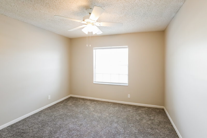 3,235/Mo, 333 W Riverbend Dr Sunrise, FL 33326 Bedroom View 3