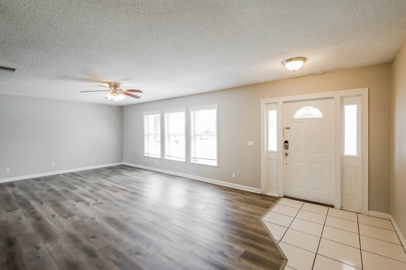3,020/Mo, 109 Granada St Royal Palm Beach, FL 33411 Living Room View 2