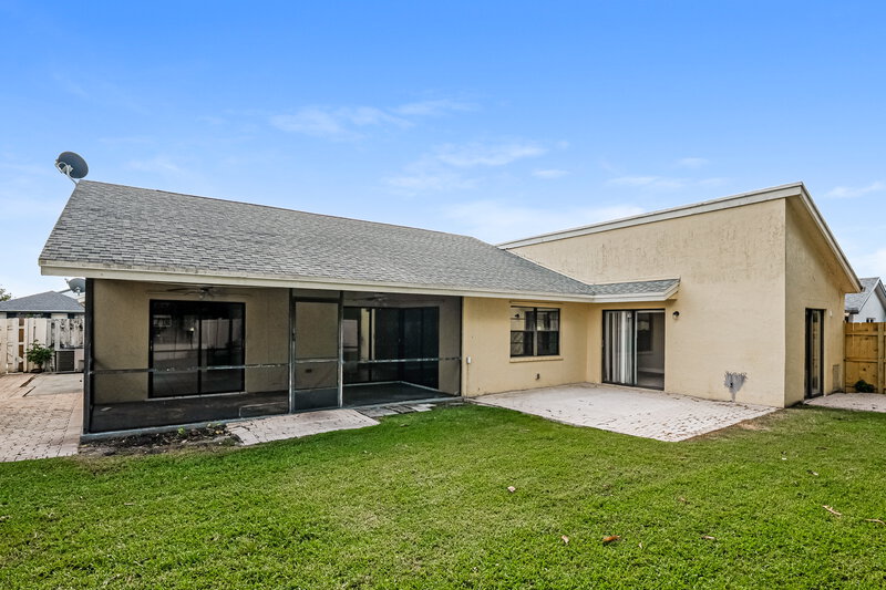 3,295/Mo, 21080 Woodspring Ave Boca Raton, FL 33428 Rear View
