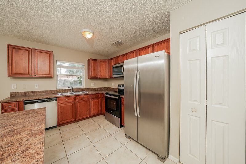 3,430/Mo, 7142 Davit Cir Lake Worth, FL 33467 Kitchen View