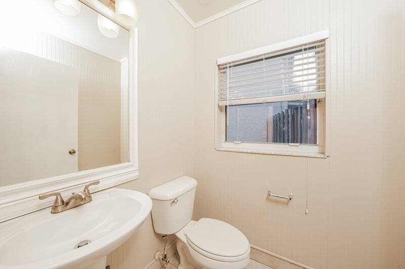 3,430/Mo, 7142 Davit Cir Lake Worth, FL 33467 Bathroom View