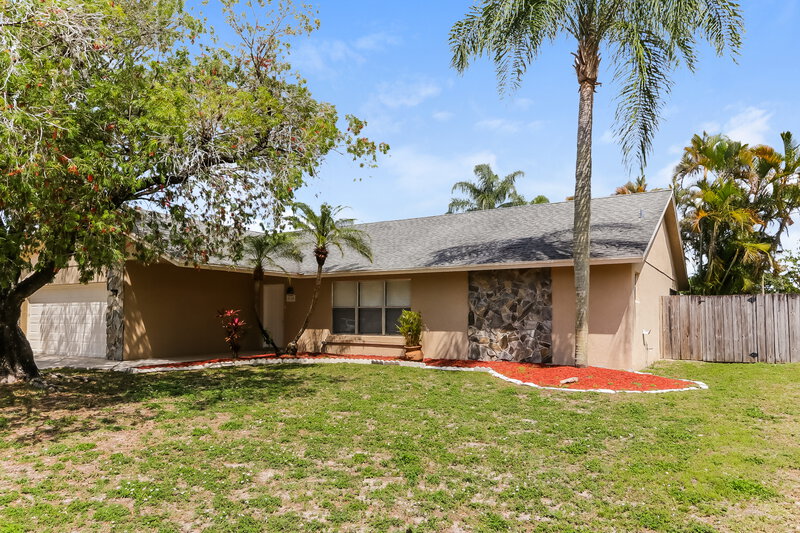 2,985/Mo, 115 Valencia St Royal Palm Beach, FL 33411 Front View