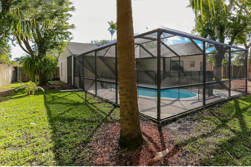 2,690/Mo, 5101 SW 117th Way Cooper City, FL 33330 Rear View 2