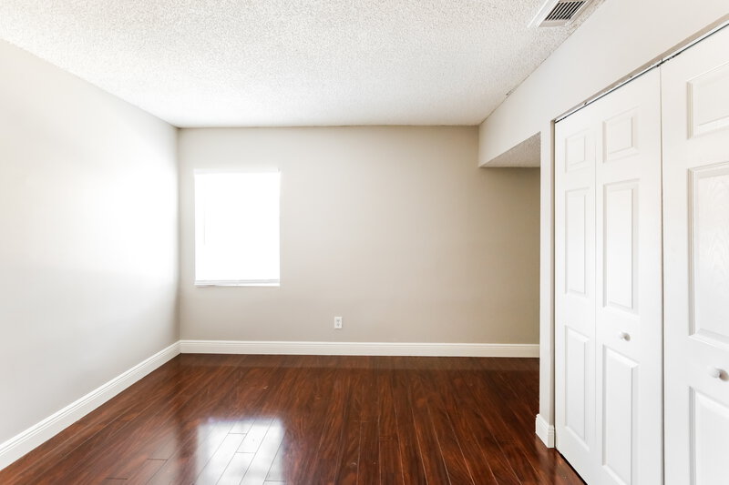 3,495/Mo, 210 NW 207th Way Pembroke Pines, FL 33029 Bedroom View 3