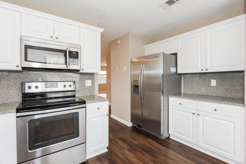 3,345/Mo, 6252 Seminole Ter Margate, FL 33063 Kitchen View 2