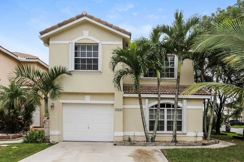 2,970/Mo, 6896 Long Key St Lake Worth, FL 33467 External View