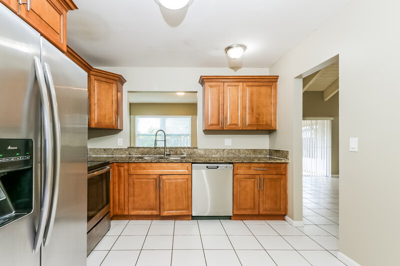3,005/Mo, 20654 Carousel Cir W Boca Raton, FL 33434 Kitchen View