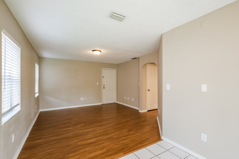 3,950/Mo, 1230 NW 192nd Ter Pembroke Pines, FL 33029 Dining Room View