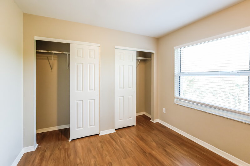 3,950/Mo, 1230 NW 192nd Ter Pembroke Pines, FL 33029 Bedroom View