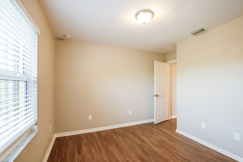 3,950/Mo, 1230 NW 192nd Ter Pembroke Pines, FL 33029 Bedroom View 2