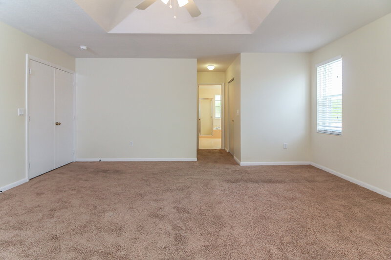 4,470/Mo, 6779 Columbia Ave Lake Worth, FL 33467 Master Bedroom View