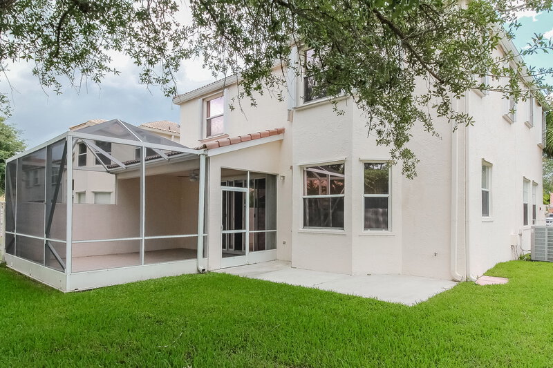 4,470/Mo, 6779 Columbia Ave Lake Worth, FL 33467 Rear View 3