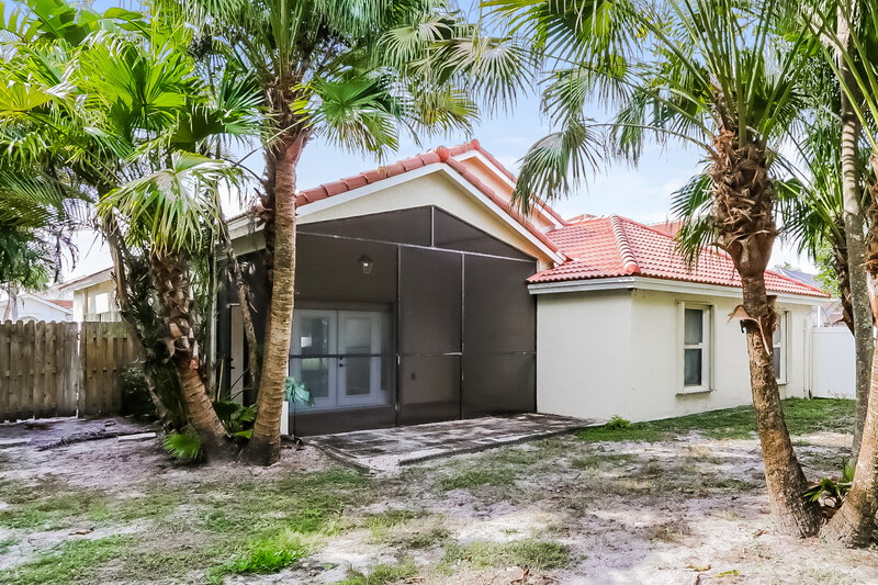3,160/Mo, 7320 Winder Ct Lake Worth, FL 33467 Rear View