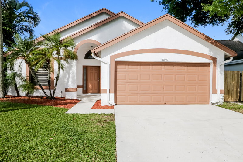 2,515/Mo, 13000 Meadowbreeze Dr Wellington, FL 33414 External View
