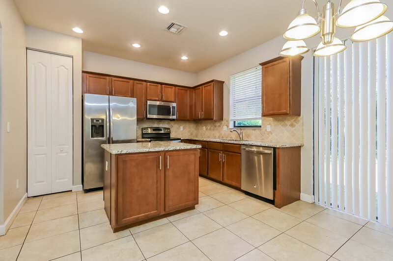 3,550/Mo, 3805 Aspen Leaf Dr Boynton Beach, FL 33436 Kitchen View