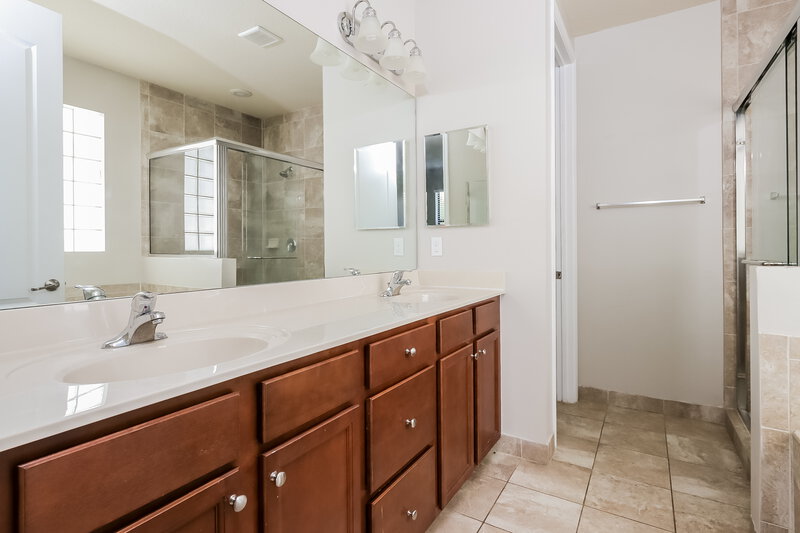 3,550/Mo, 3805 Aspen Leaf Dr Boynton Beach, FL 33436 Main Bathroom View