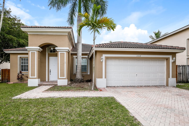 3,455/Mo, 15504 SW 151st St Miami, FL 33196 External View
