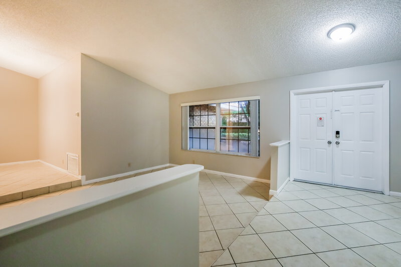 3,995/Mo, 1462 NW 111th Ave Coral Springs, FL 33071 Living Room View