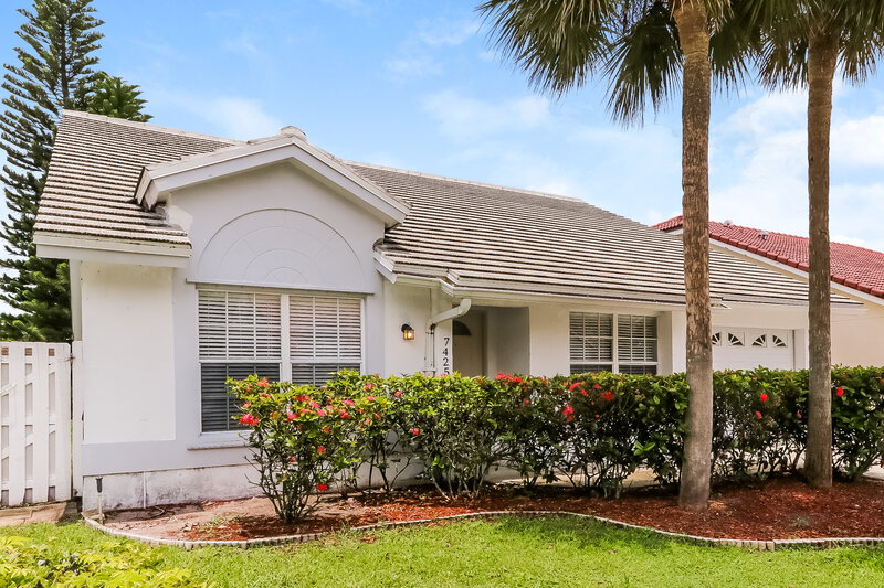 3,065/Mo, 7425 Ansley Dr Lake Worth, FL 33467 Front View 2