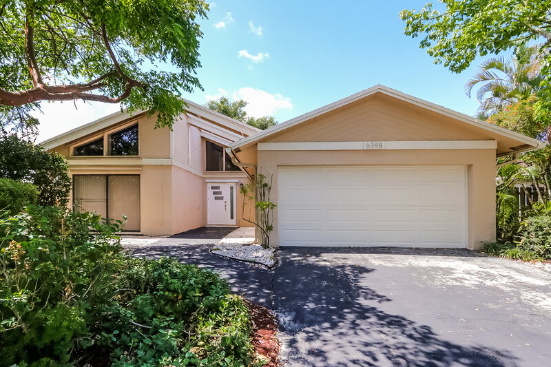 3,815/Mo, 6398 Amberwoods Dr Boca Raton, FL 33433 Front View