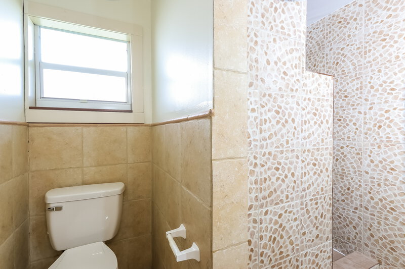 3,815/Mo, 6398 Amberwoods Dr Boca Raton, FL 33433 Bathroom View