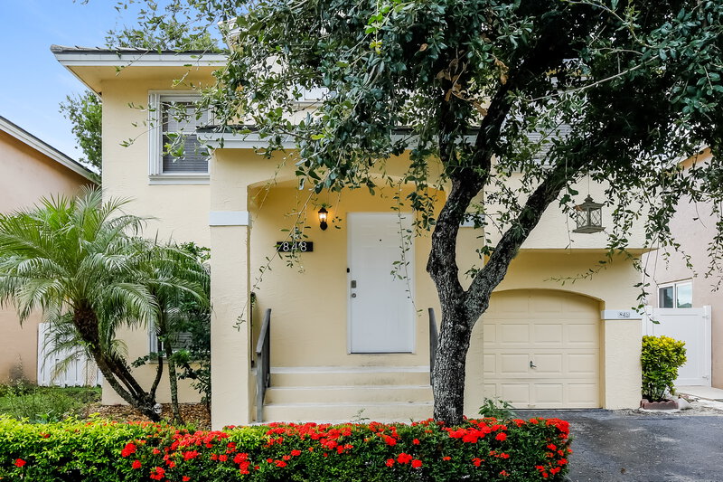 3,365/Mo, 848 NW 98th Ave Plantation, FL 33324 External View