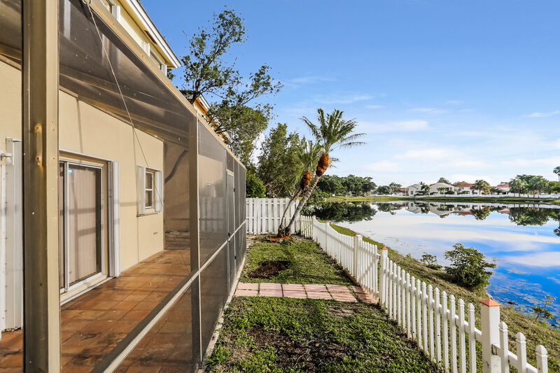 3,440/Mo, 848 NW 98th Ave Plantation, FL 33324 Rear View 2
